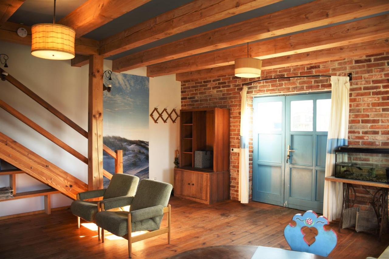 Dom Na Szumiacych Drzew Villa Debina  Exterior foto